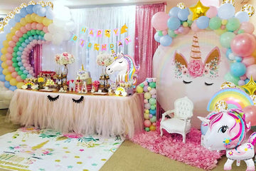 Guirlande multicolore de ballons licornes en arc