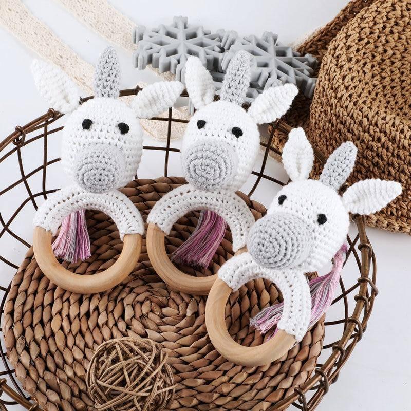 Peluche Unicornio Crochet Sonajero - Un unicornio